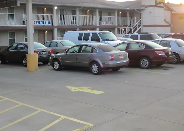 Motel First Western - Fairmont 2*