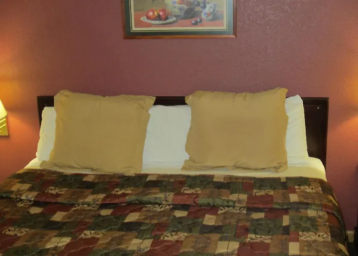 Motel First Western - Fairmont Fairmont City