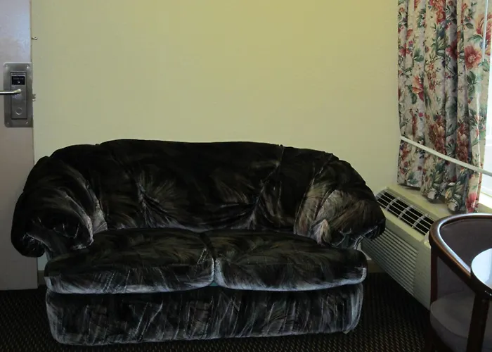 First Western - Fairmont Motel Fairmont City