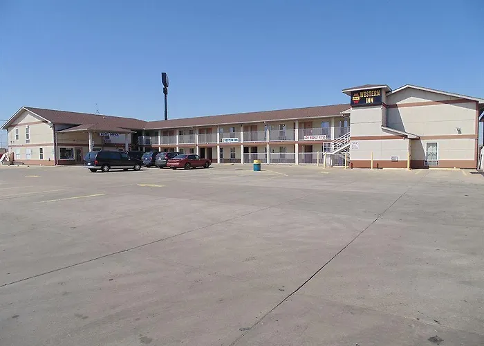 First Western - Fairmont Motel 2*