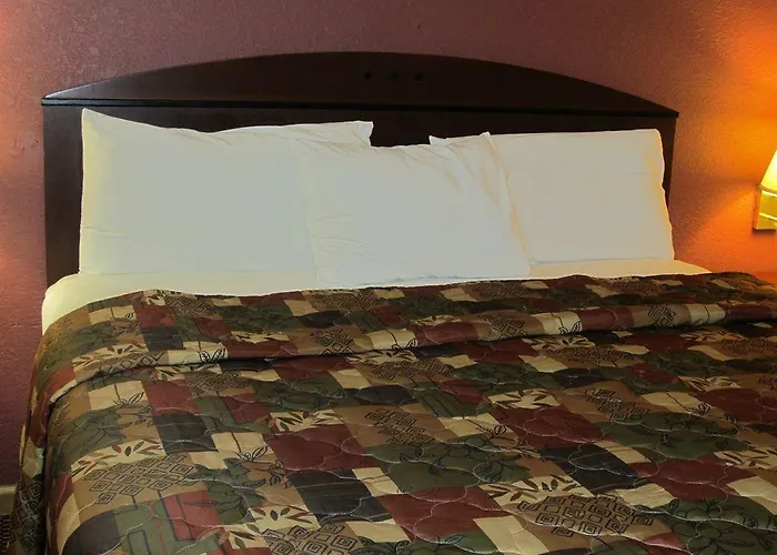 First Western - Fairmont Fairmont City