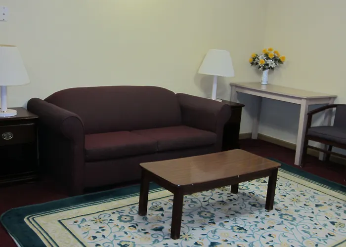 First Western - Fairmont Motel 2*