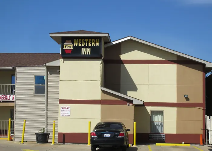 First Western - Fairmont Motel 2*