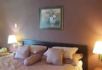 Motel First Western - Fairmont 2*